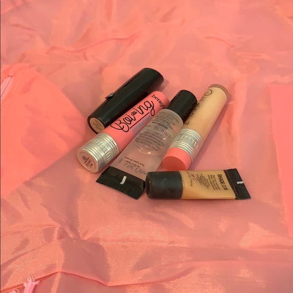 Drawstring makeup holder - Picture 4 of 7